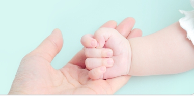 健荣制药手美果洗手液，让宝宝尽情用双手探索世界